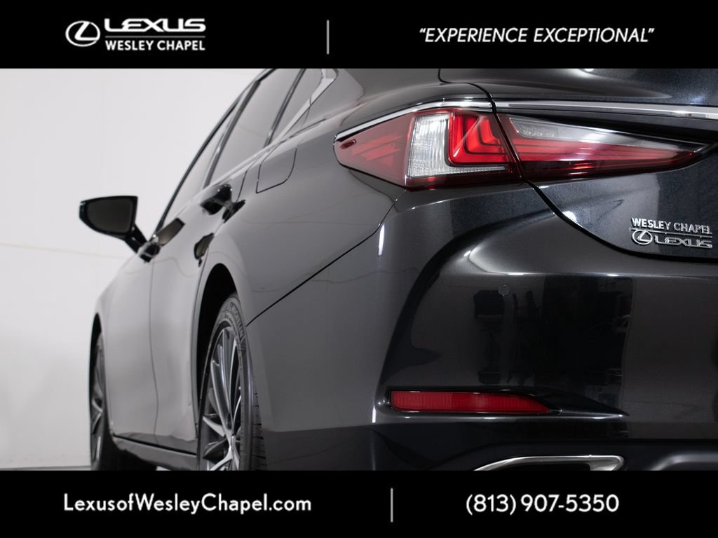 Used 2022 Lexus ES 350 w/ Premium Package FWD image 6