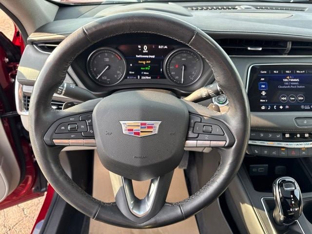 Used 2023 Cadillac XT4 Premium Luxury w/ Technology Package FWD image 11