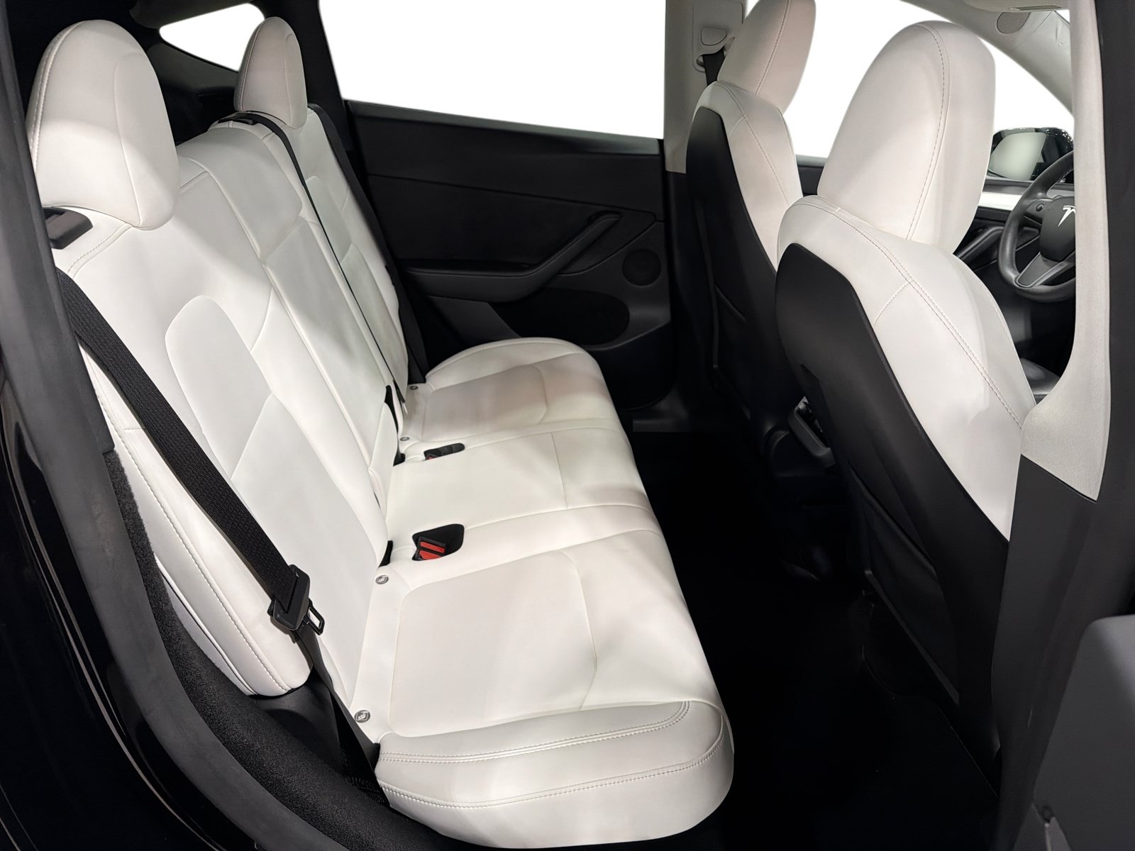 Certified 2023 Tesla Model Y Long Range AWD/4WD image 11