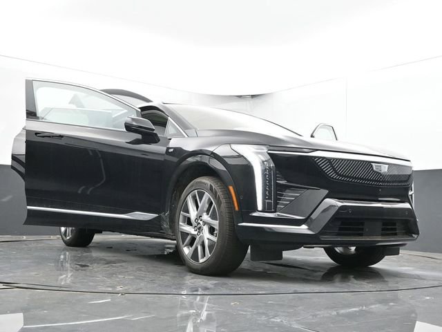 New 2025 Cadillac Optiq Luxury 1 w/ LPO, Floor Liner Package image 63