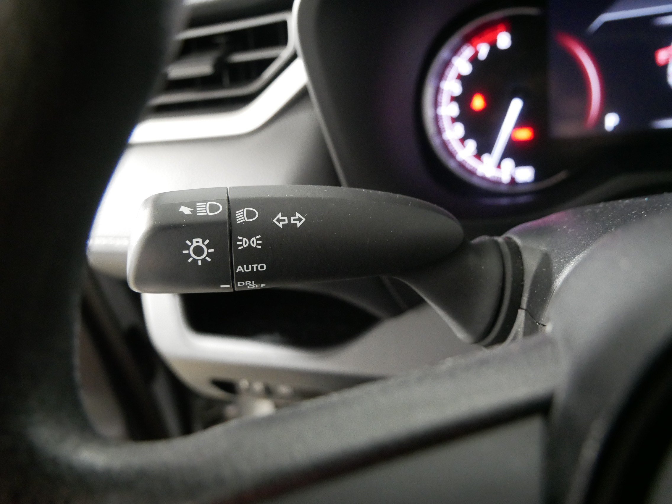Certified 2024 Toyota RAV4 XLE FWD image 32