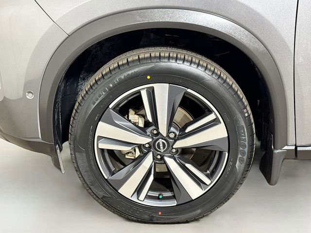 Used 2023 Nissan Rogue SL w/ SL Premium Package FWD image 30