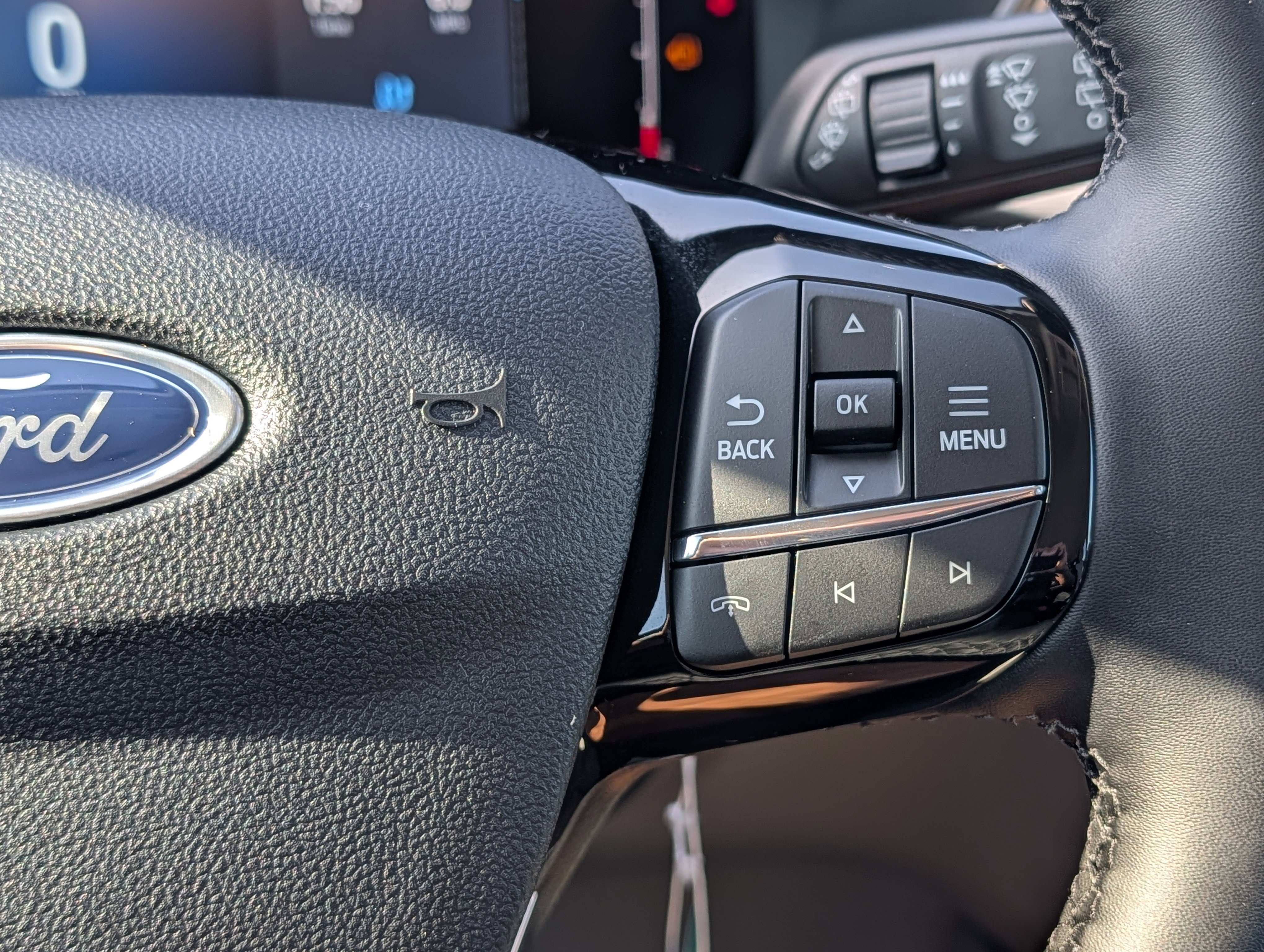 New 2026 Ford Escape SE FWD image 27