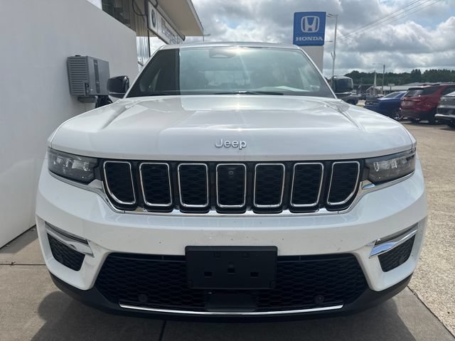 Used 2023 Jeep Grand Cherokee Limited w/ Luxury Tech Group II AWD/4WD image 7