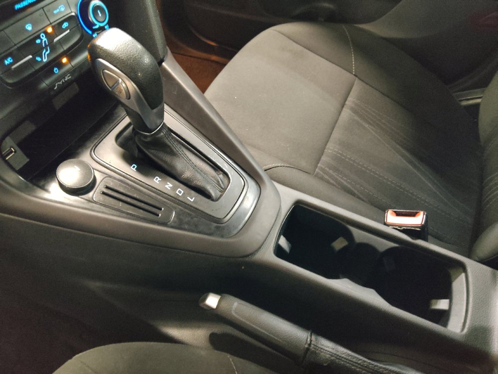 Used 2018 Ford Focus SE image 26