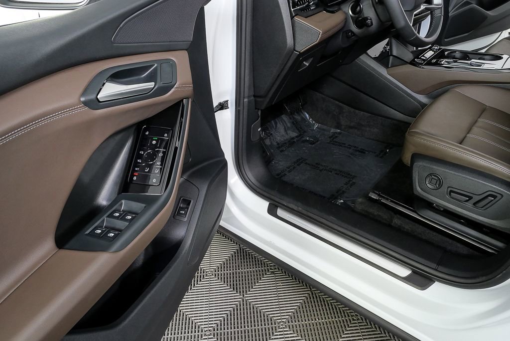 Certified 2025 Audi Q6 e-tron Premium image 7