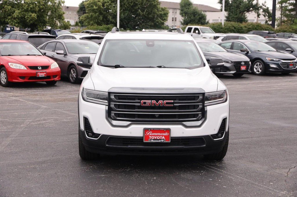 Used 2022 GMC Acadia AT4 w/ Technology Package AWD/4WD image 4
