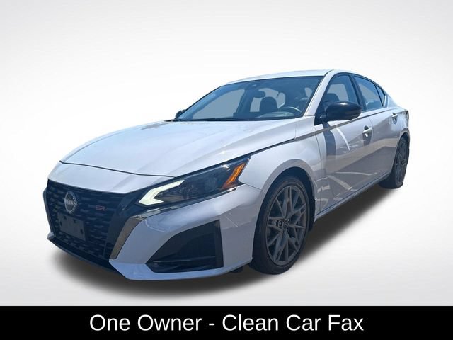 Used 2024 Nissan Altima 2.0 SR FWD image 8