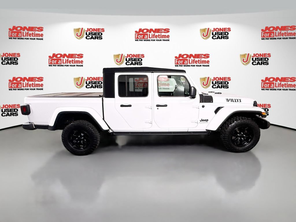 Used 2023 Jeep Gladiator Sport AWD/4WD image 17