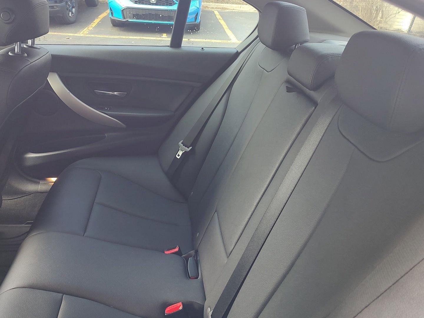 Used 2016 BMW 320i xDrive Sedan image 17