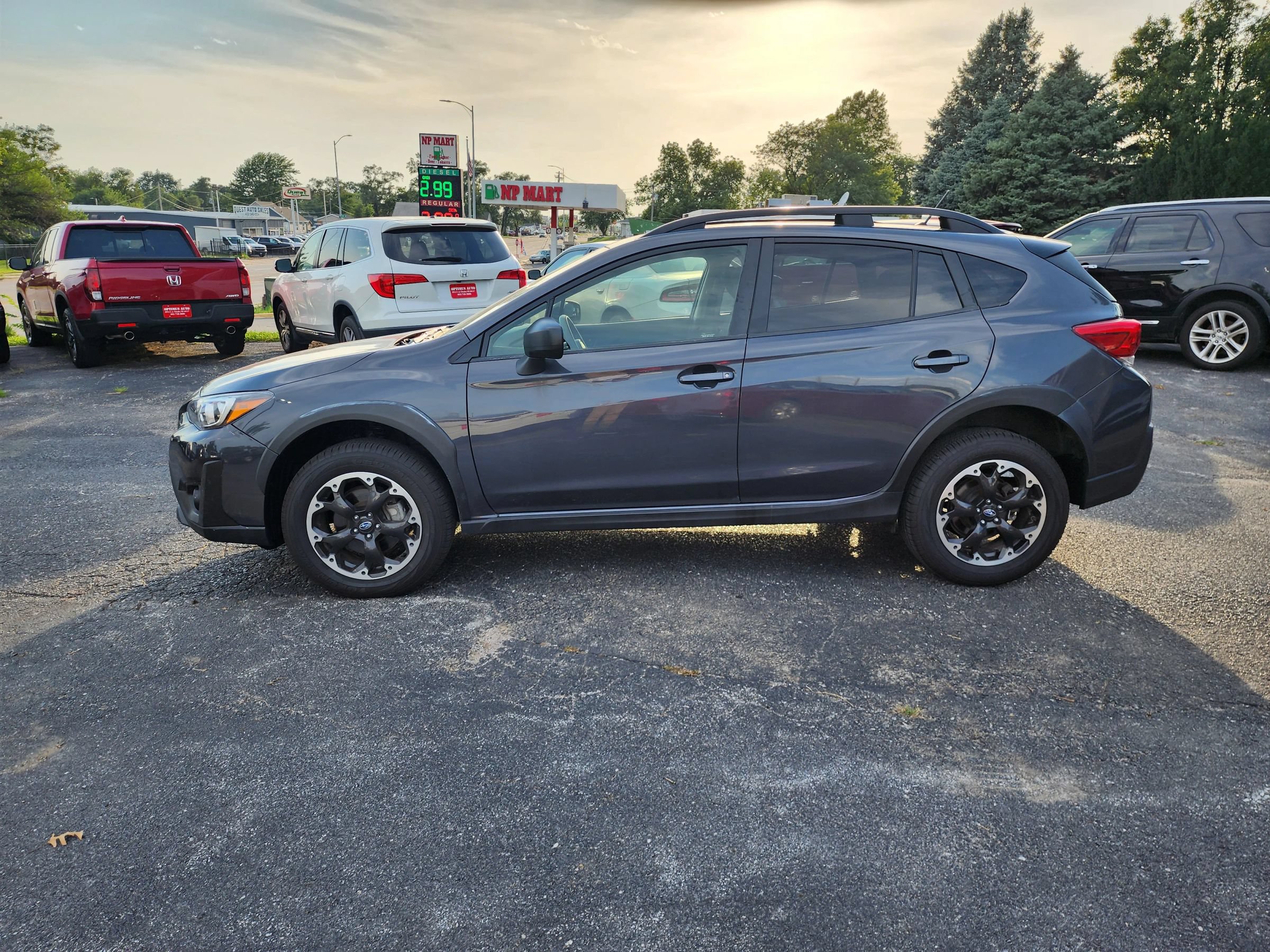 Used 2023 Subaru Crosstrek 2.0i AWD/4WD image 4