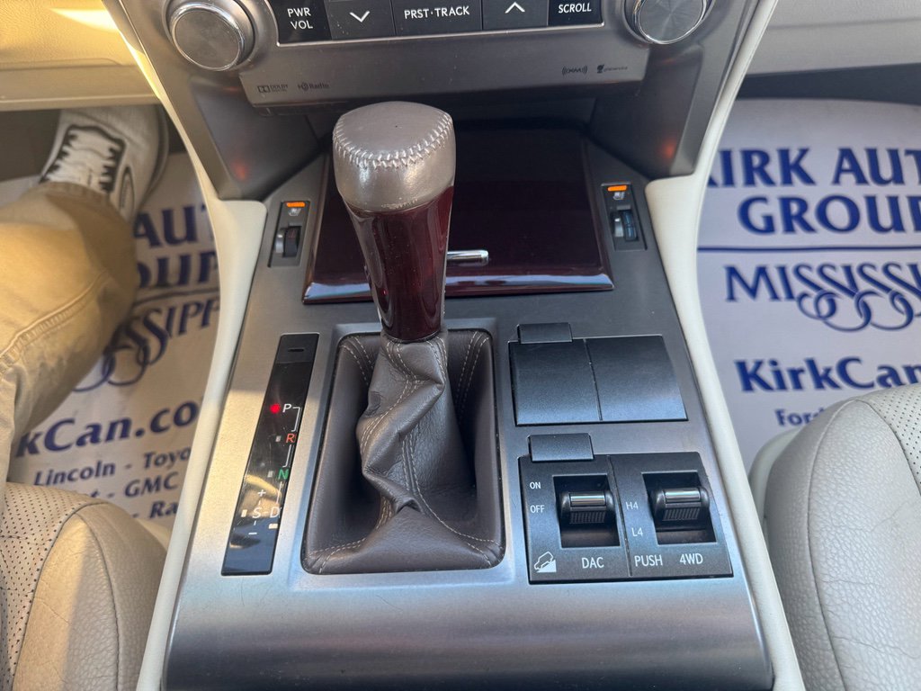 Used 2016 Lexus GX 460 image 23