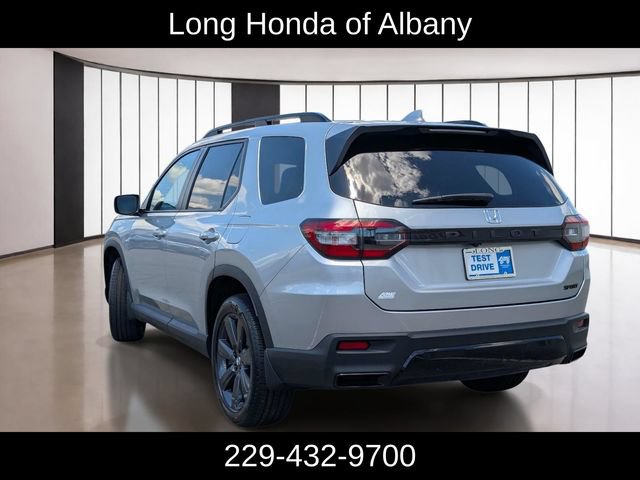 New 2026 Honda Pilot Sport image 7