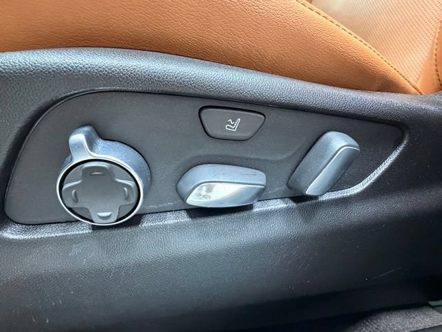 Used 2025 Cadillac XT4 Sport AWD/4WD image 23