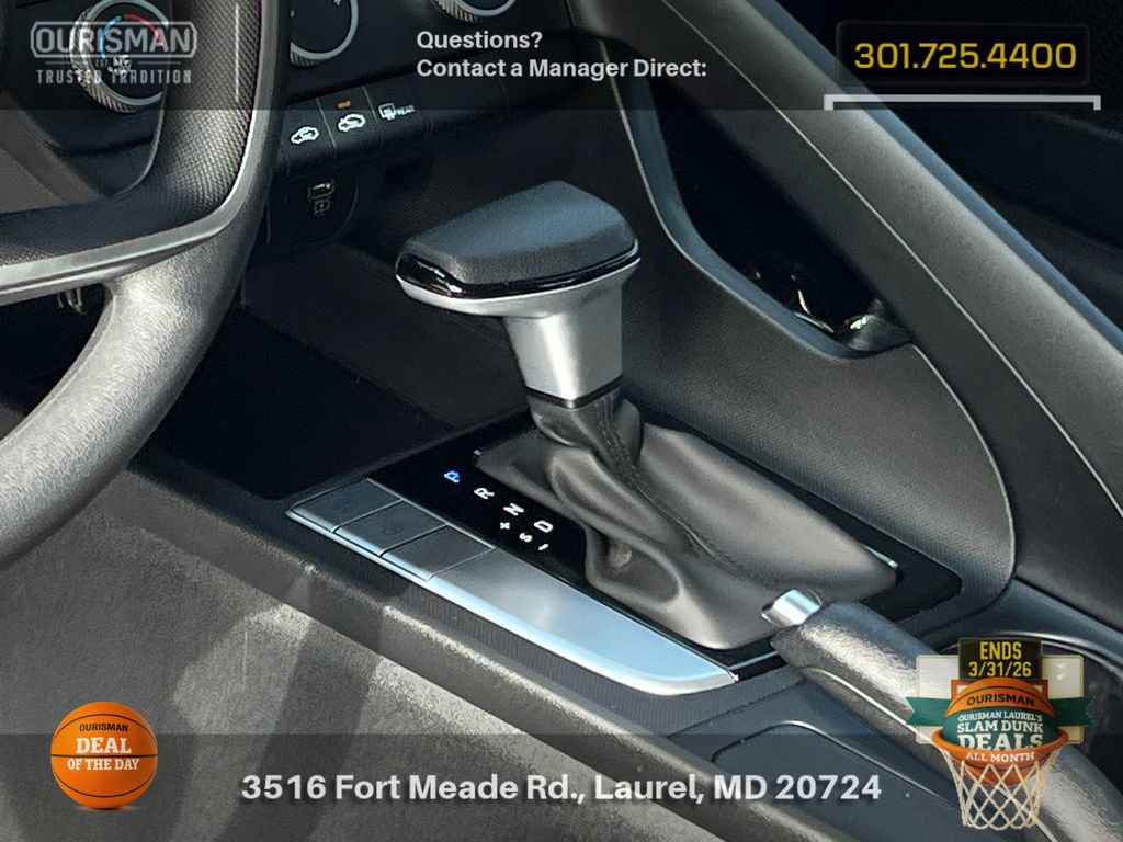 Used 2025 Hyundai Elantra SE image 15