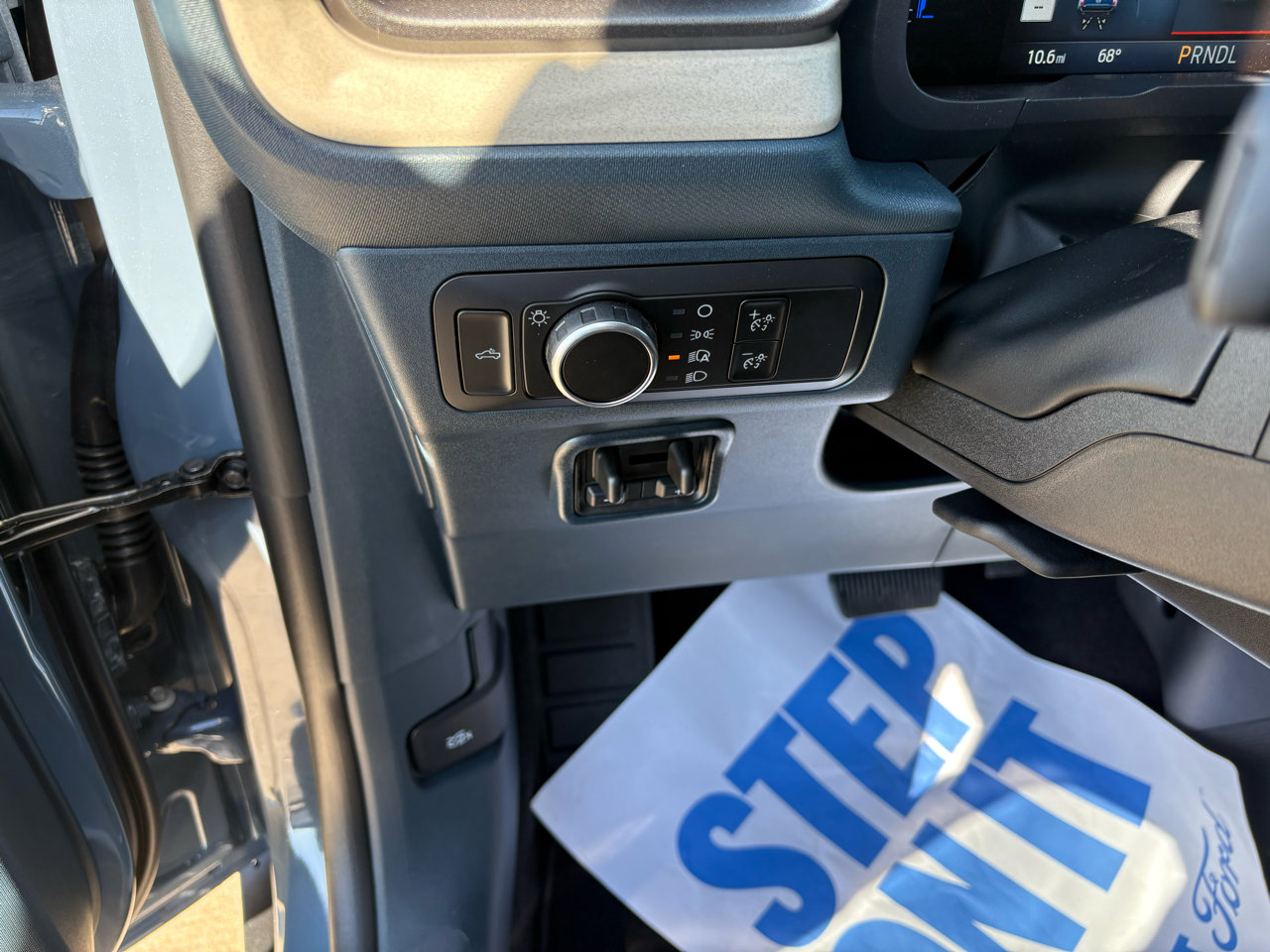 New 2025 Ford Maverick Lariat w/ 4K Tow Package image 13