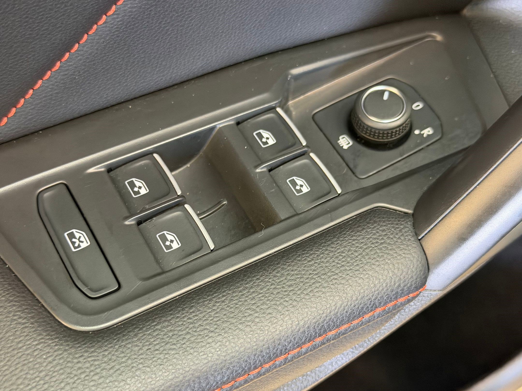 Used 2024 Volkswagen Tiguan Wolfsburg Edition image 13