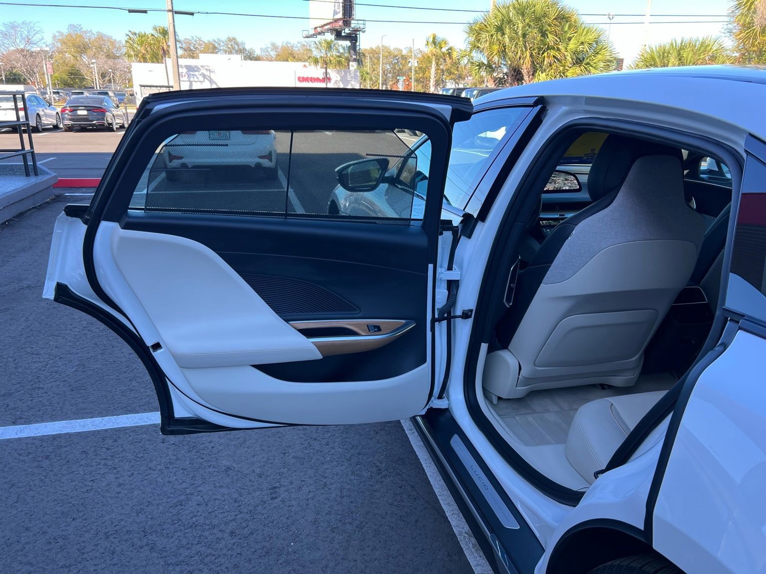 Used 2024 Lucid Air Touring image 44