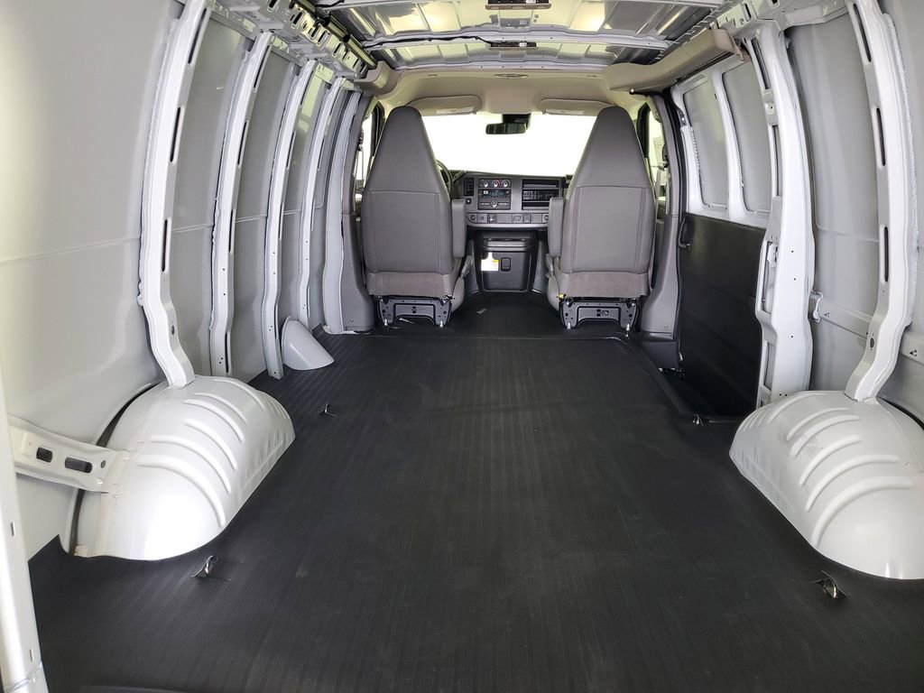 New 2026 Chevrolet Express 2500 w/ Driver Convenience Package image 12