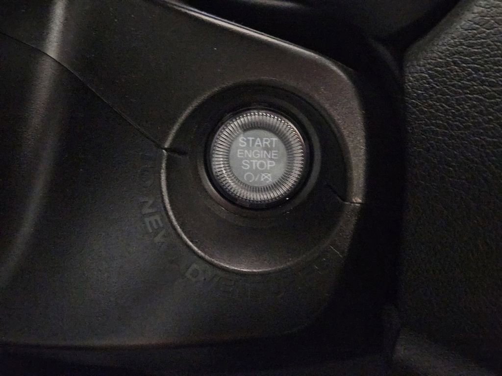 Used 2023 Jeep Renegade Latitude image 23