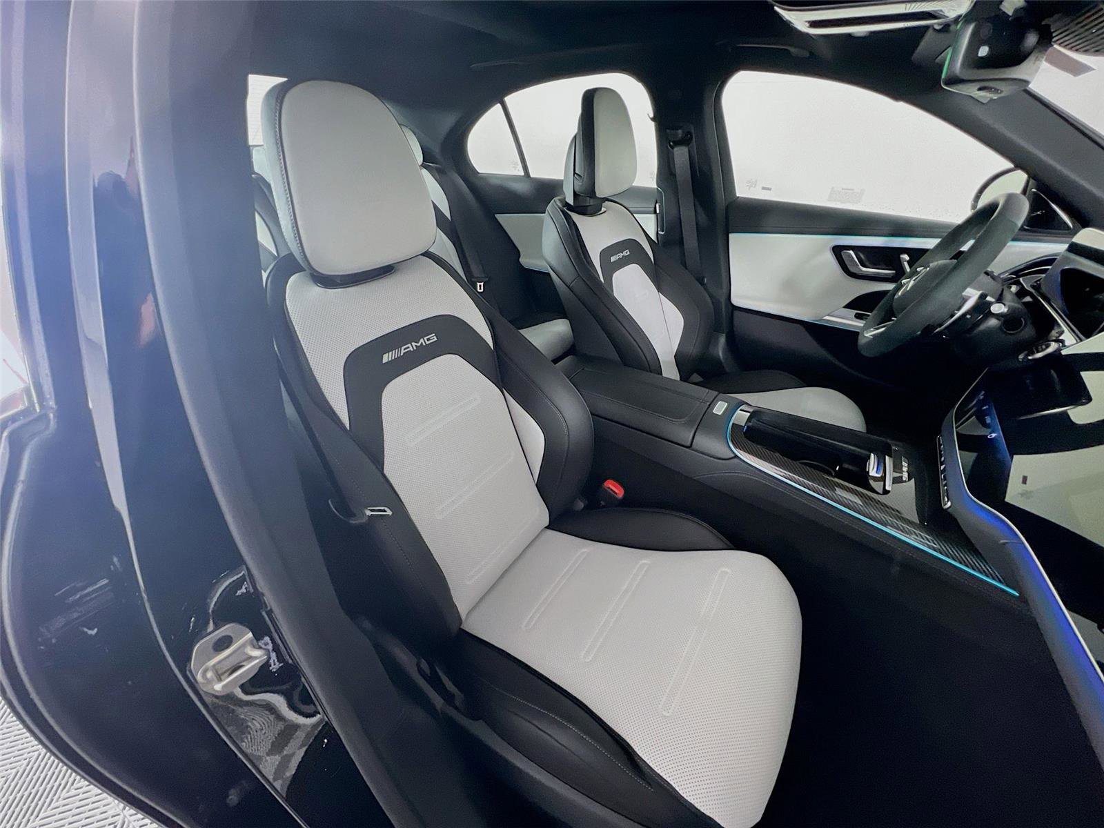 New 2026 Mercedes-Benz E 53 AMG e 4MATIC Sedan image 29