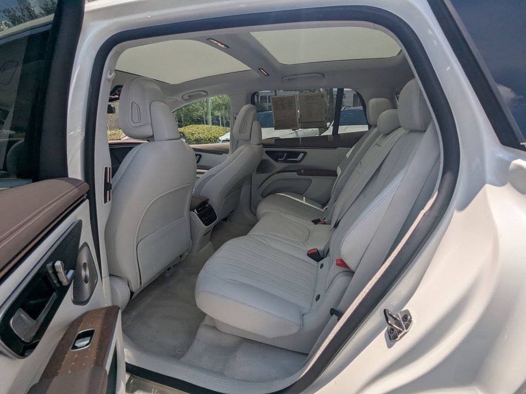 Certified 2023 Mercedes-Benz EQS 580 4MATIC SUV image 25