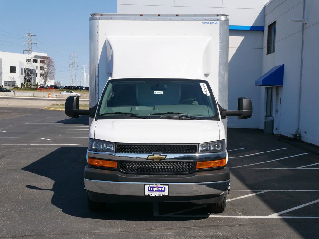 New 2025 Chevrolet Express 4500 Extended w/ Power Convenience Package image 10
