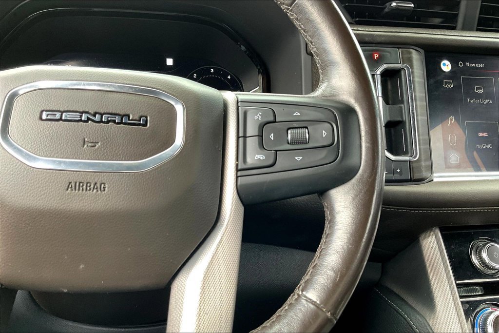 Used 2022 GMC Yukon XL Denali RWD image 10