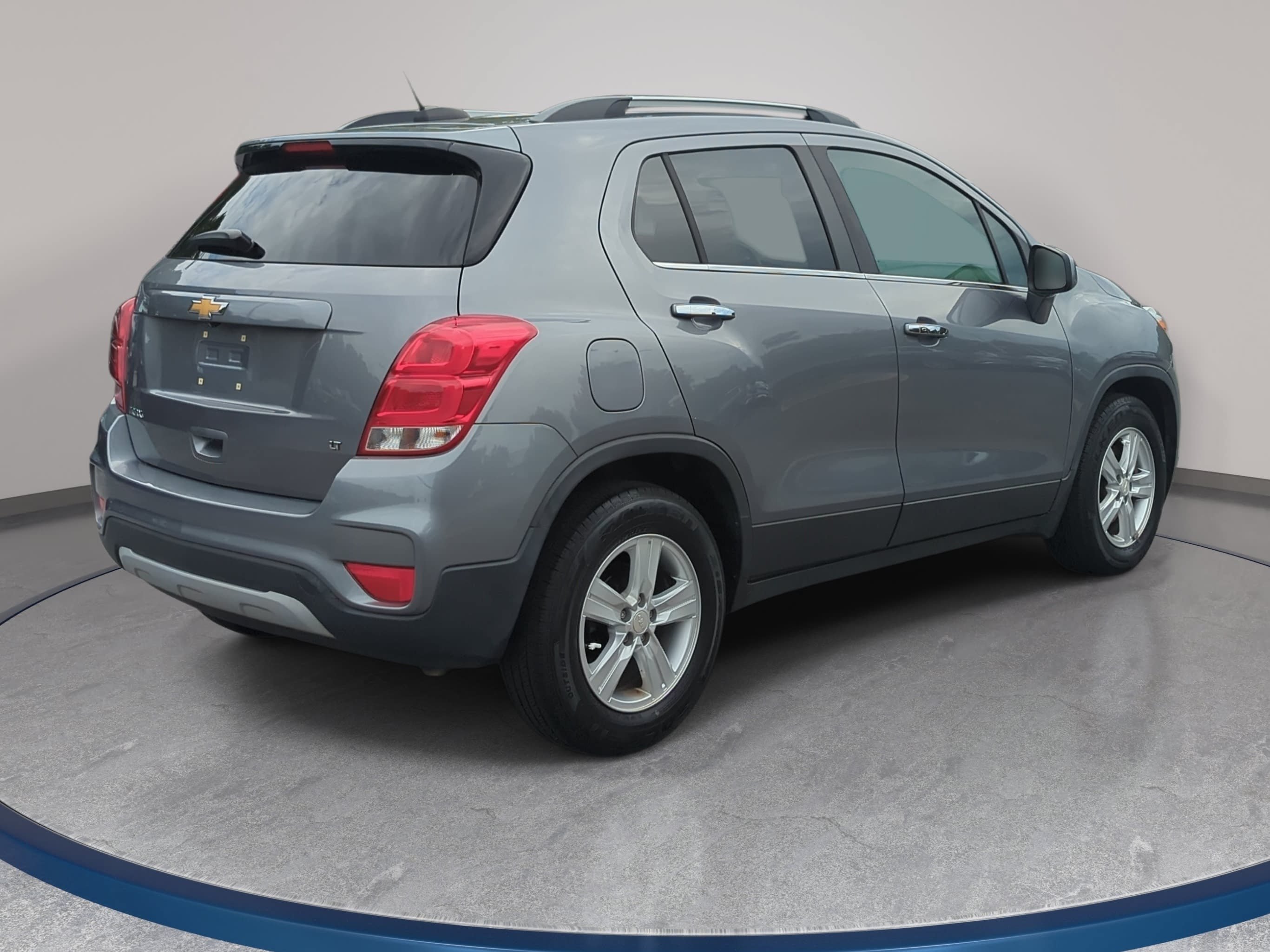Used 2020 Chevrolet Trax LT w/ LT Convenience Package FWD image 5