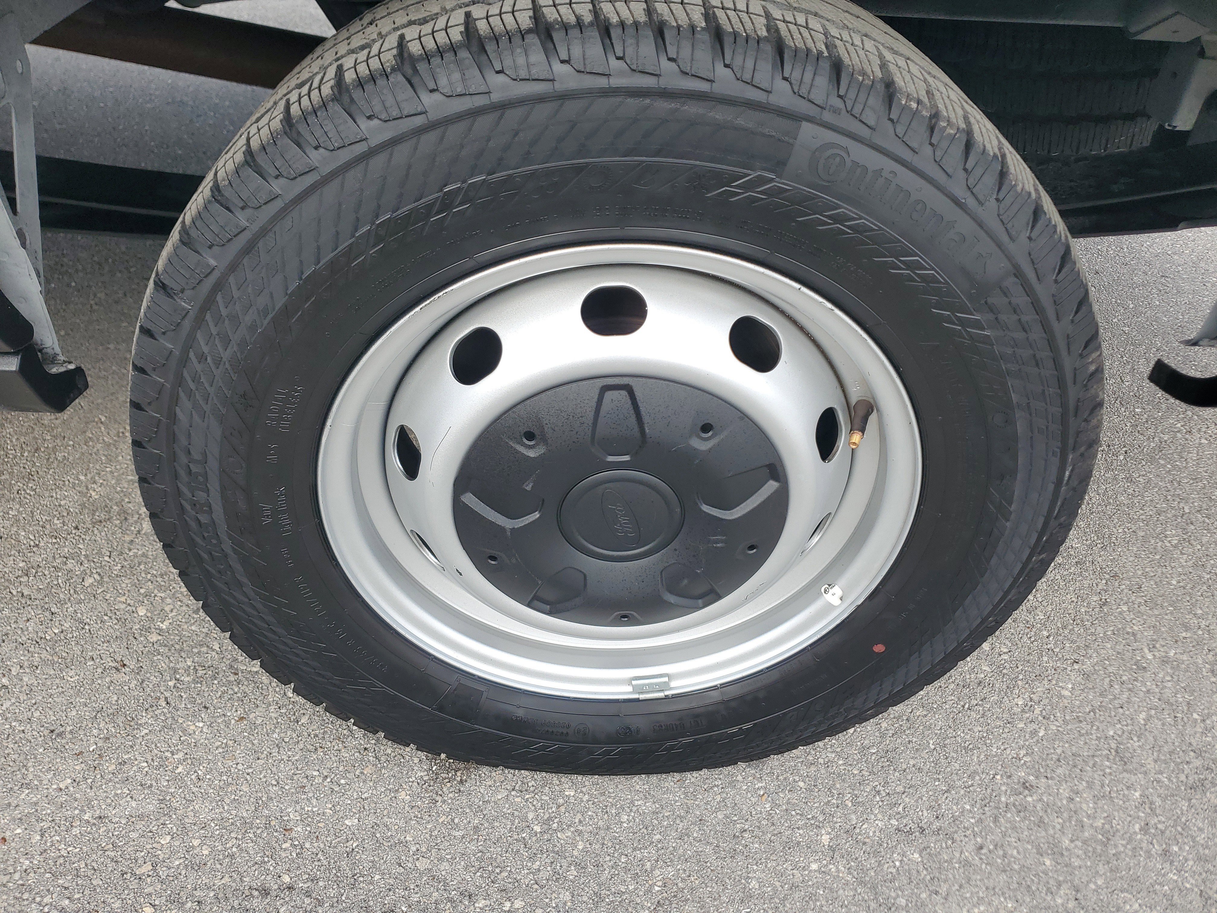 Used 2024 Ford Transit 250 148 Medium Roof w/ Load Area Protection Package image 31