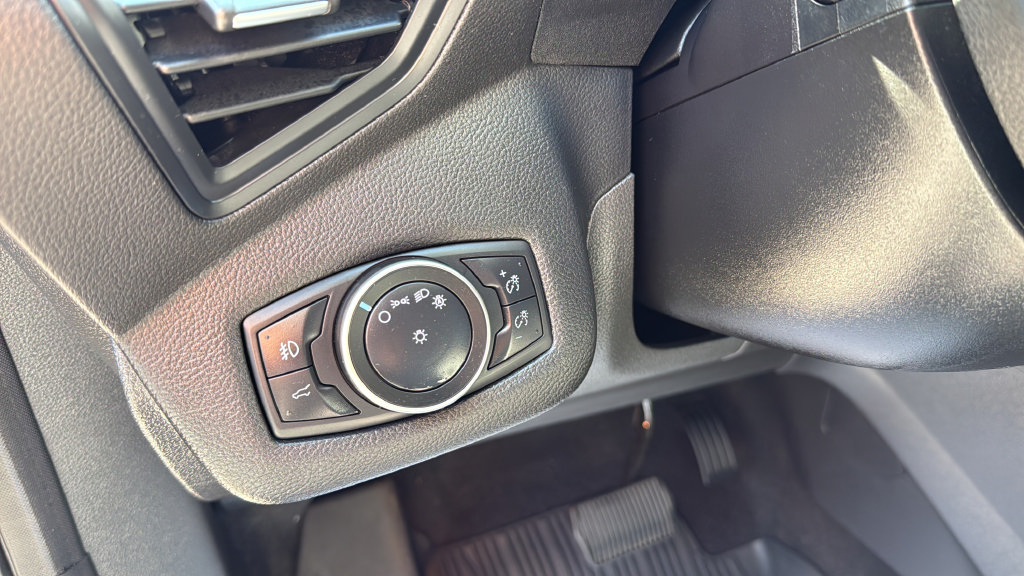 Used 2019 Ford Escape SE AWD/4WD image 18