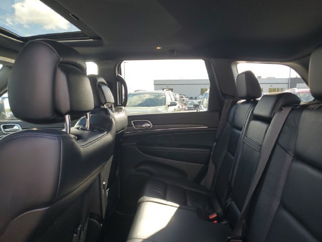 Used 2021 Jeep Grand Cherokee Limited AWD/4WD image 9