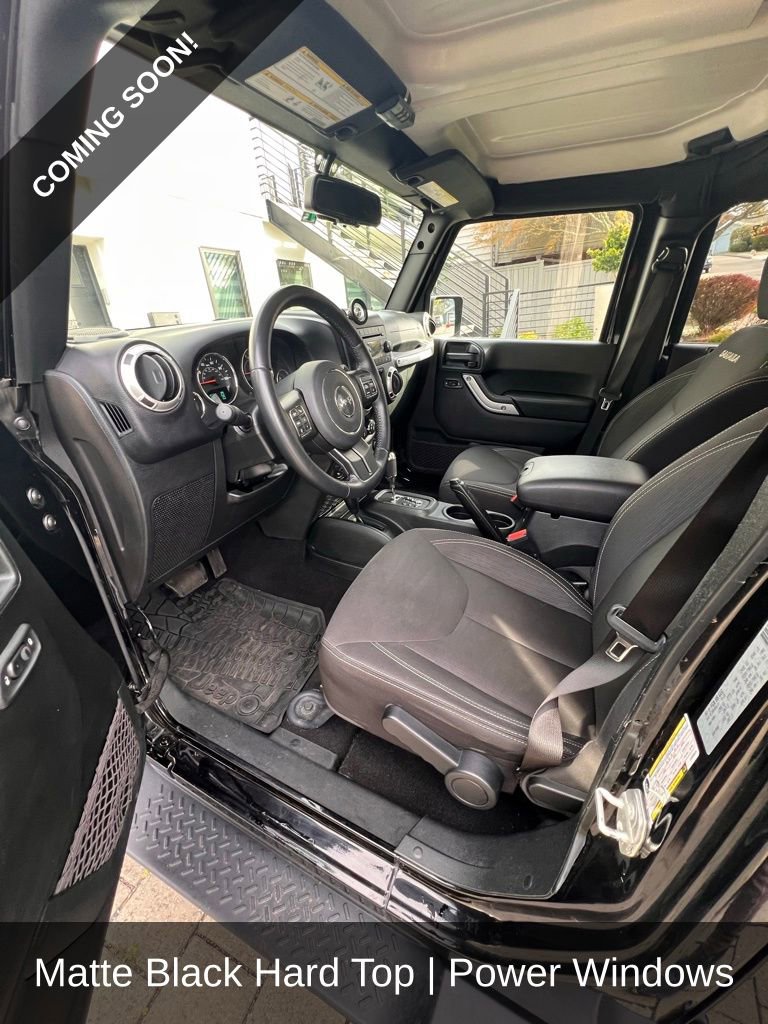 Used 2018 Jeep Wrangler Unlimited Sahara w/ Connectivity Group image 3