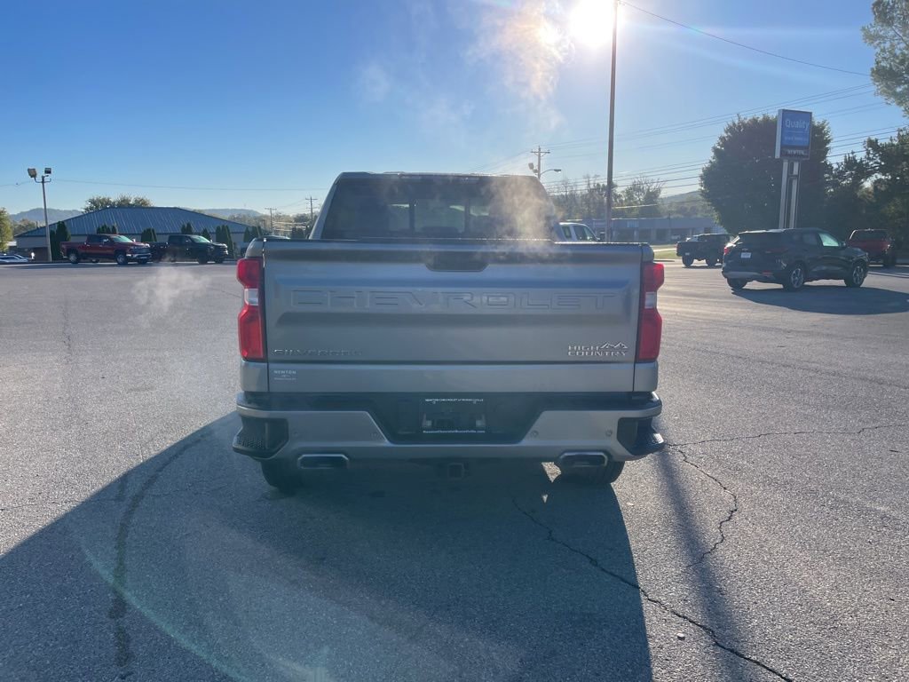 Used 2024 Chevrolet Silverado 1500 High Country w/ Technology Package image 7