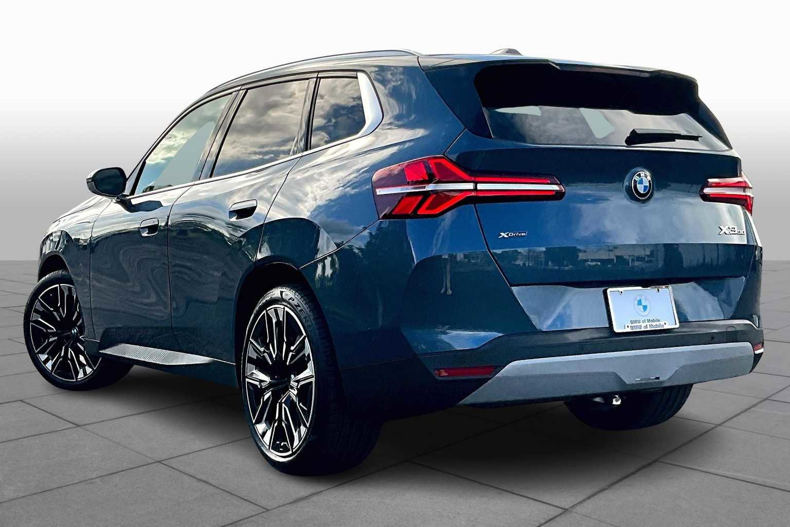 Used 2026 BMW X3 xDrive30 w/ Premium Package image 12