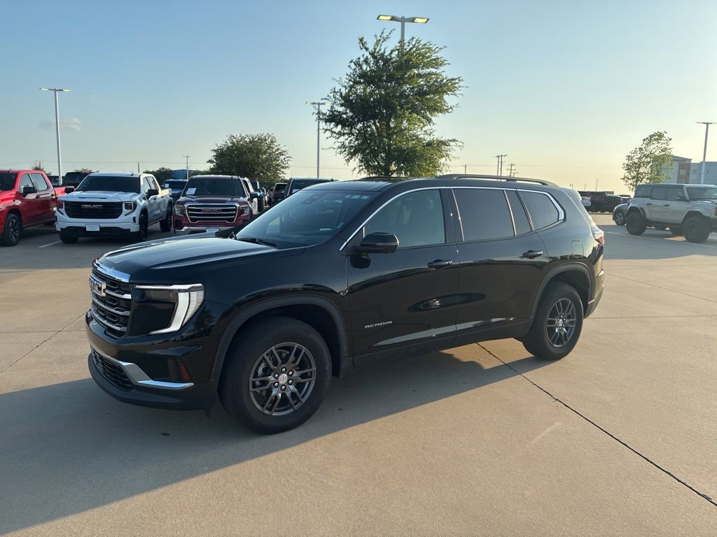 Used 2025 GMC Acadia Elevation image 1