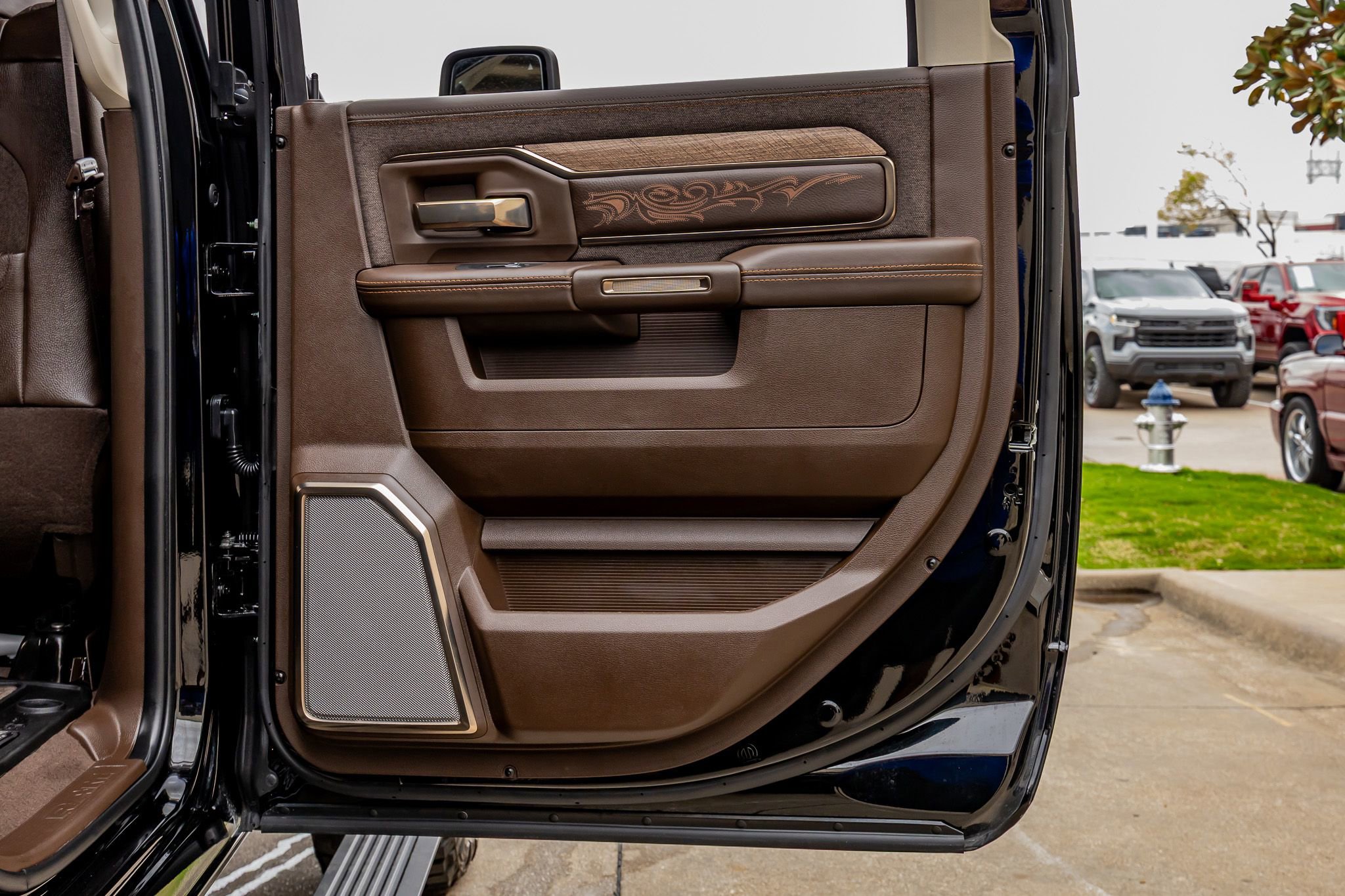 Used 2025 RAM 2500 Limited image 39