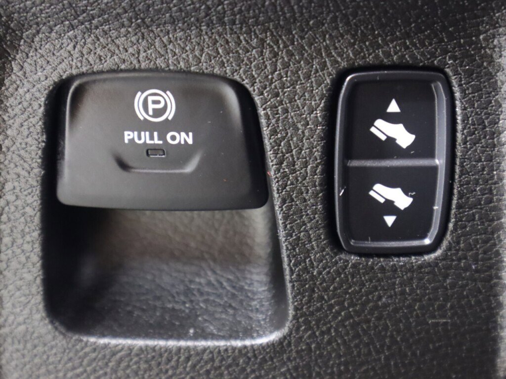 Used 2022 RAM 1500 Big Horn image 11