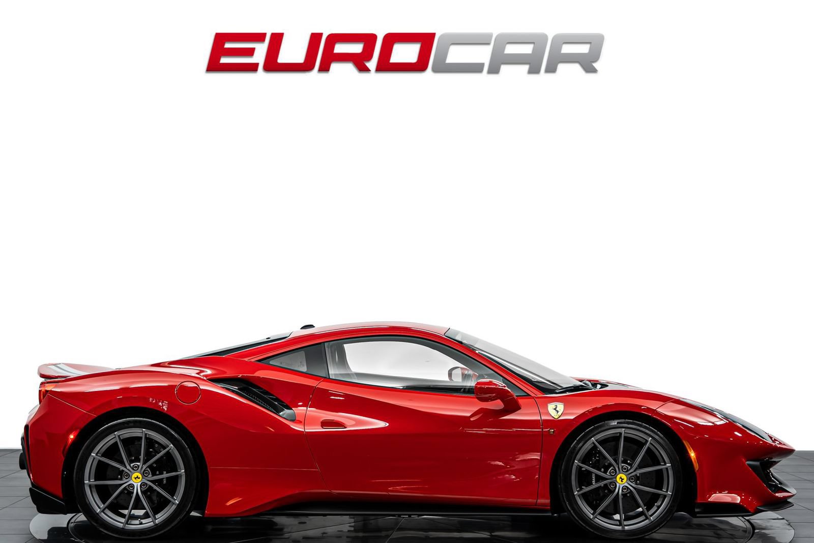 Used 2019 Ferrari 488 Pista Coupe RWD image 6