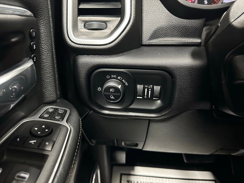 Used 2024 RAM 2500 Laramie image 16