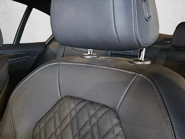 Used 2023 BMW 540i xDrive w/ M Sport Package AWD/4WD image 13