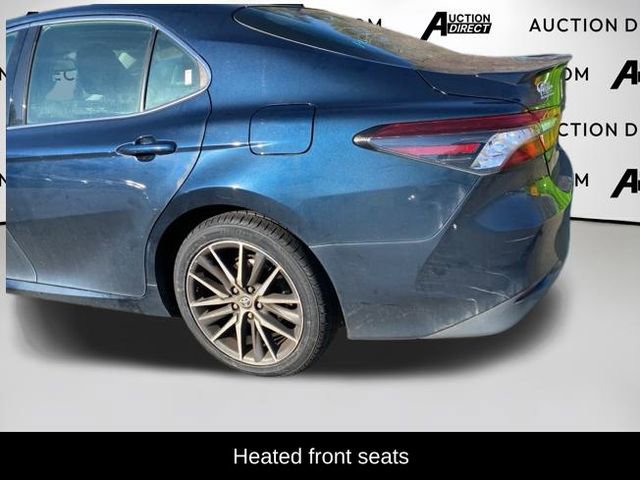 Used 2021 Toyota Camry XLE image 10