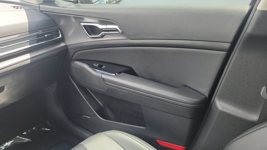 Used 2024 Kia Sportage SX FWD image 13