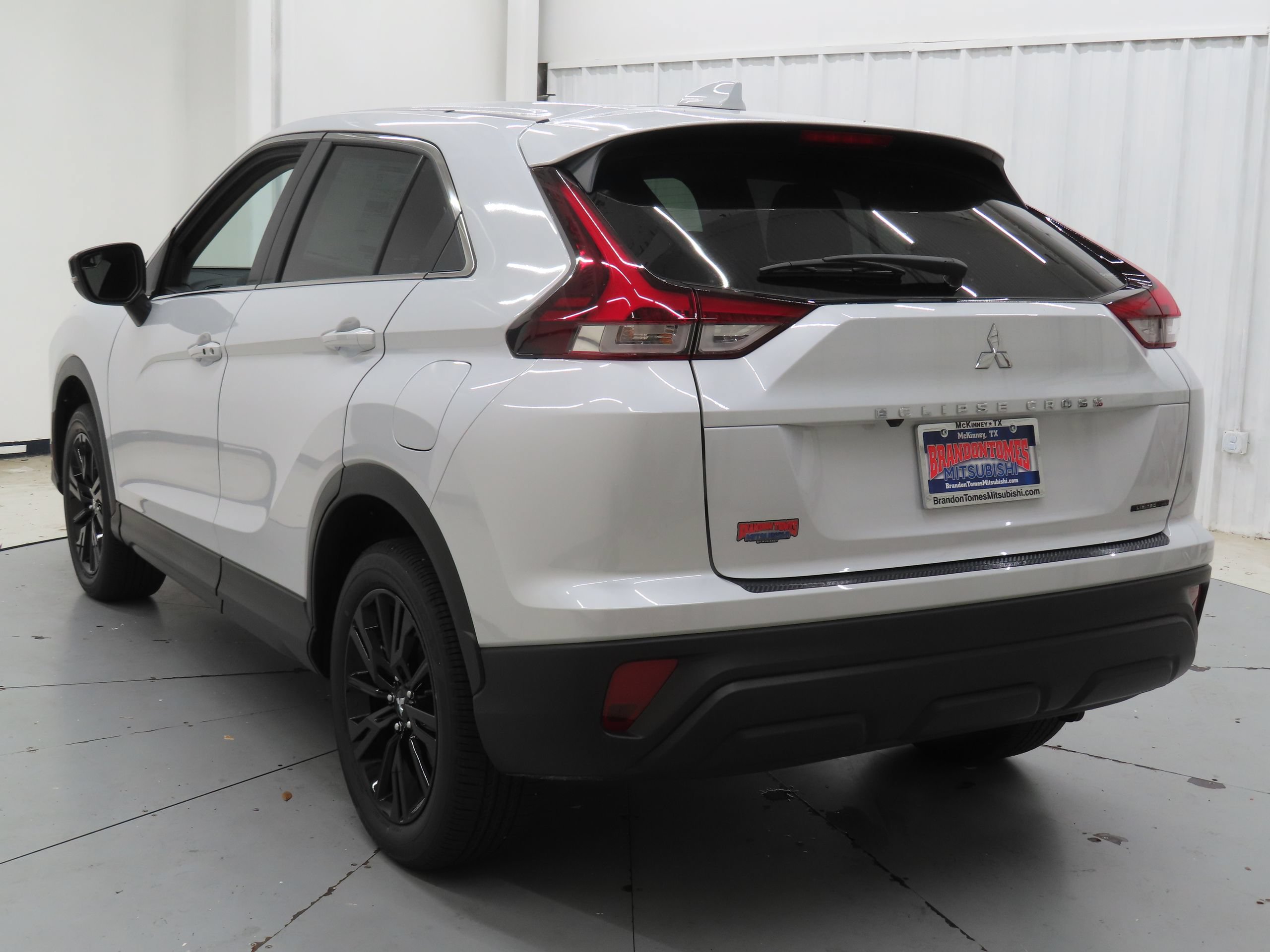 New 2026 Mitsubishi Eclipse Cross LE AWD/4WD image 6