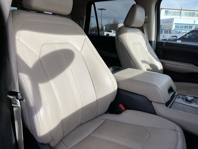 Used 2024 Ford Expedition Limited image 23