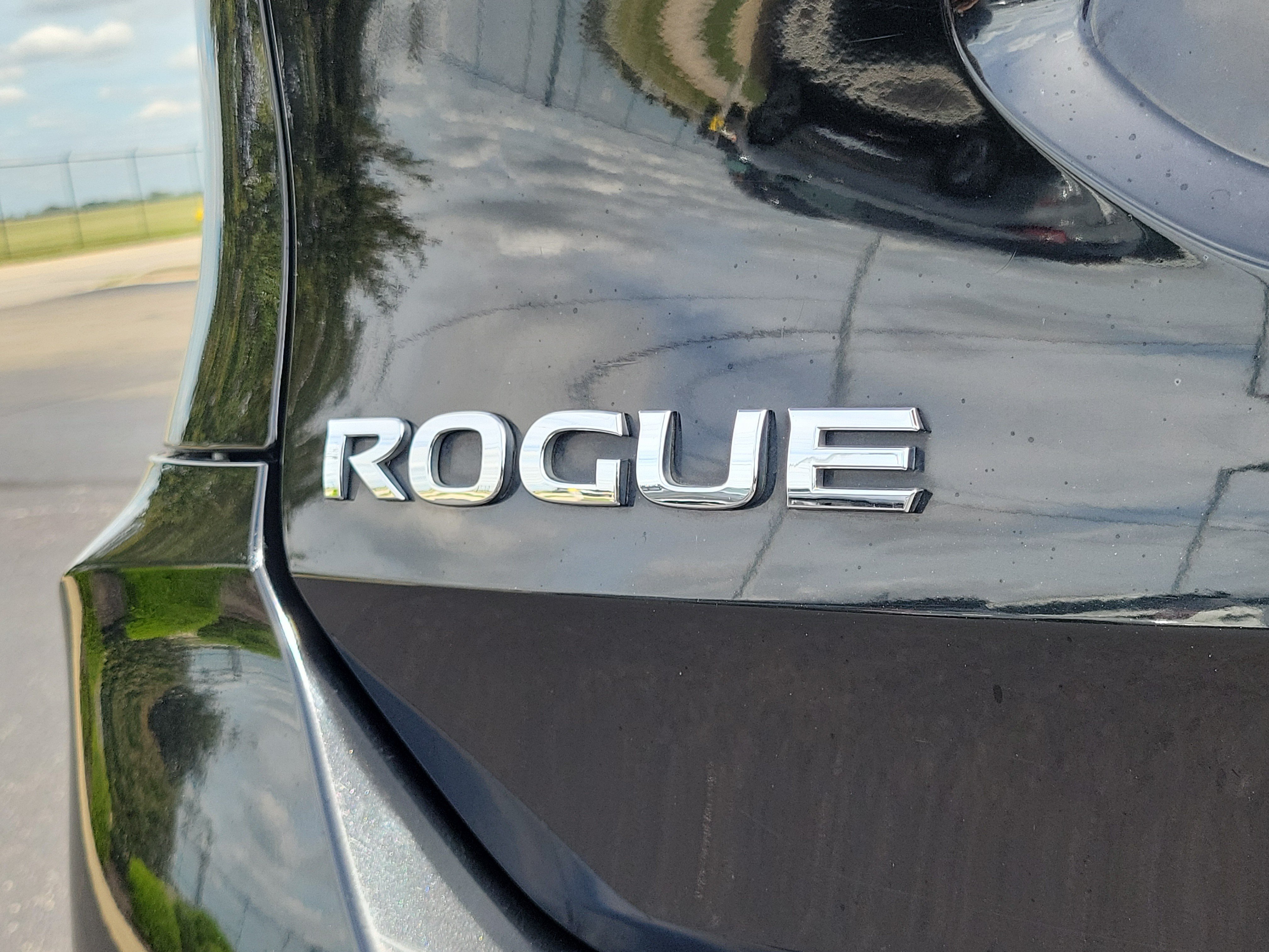 Certified 2020 Nissan Rogue SV AWD/4WD image 6