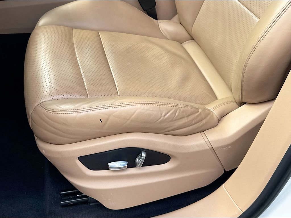 Used 2019 Porsche Cayenne Base image 20