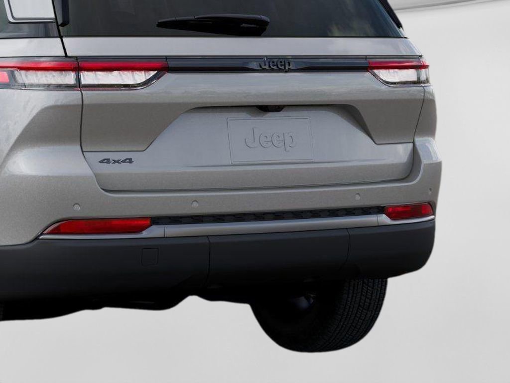 New 2026 Jeep Grand Cherokee Altitude AWD/4WD image 13
