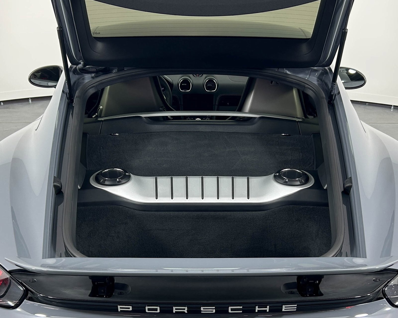 Used 2023 Porsche 718 Cayman image 31
