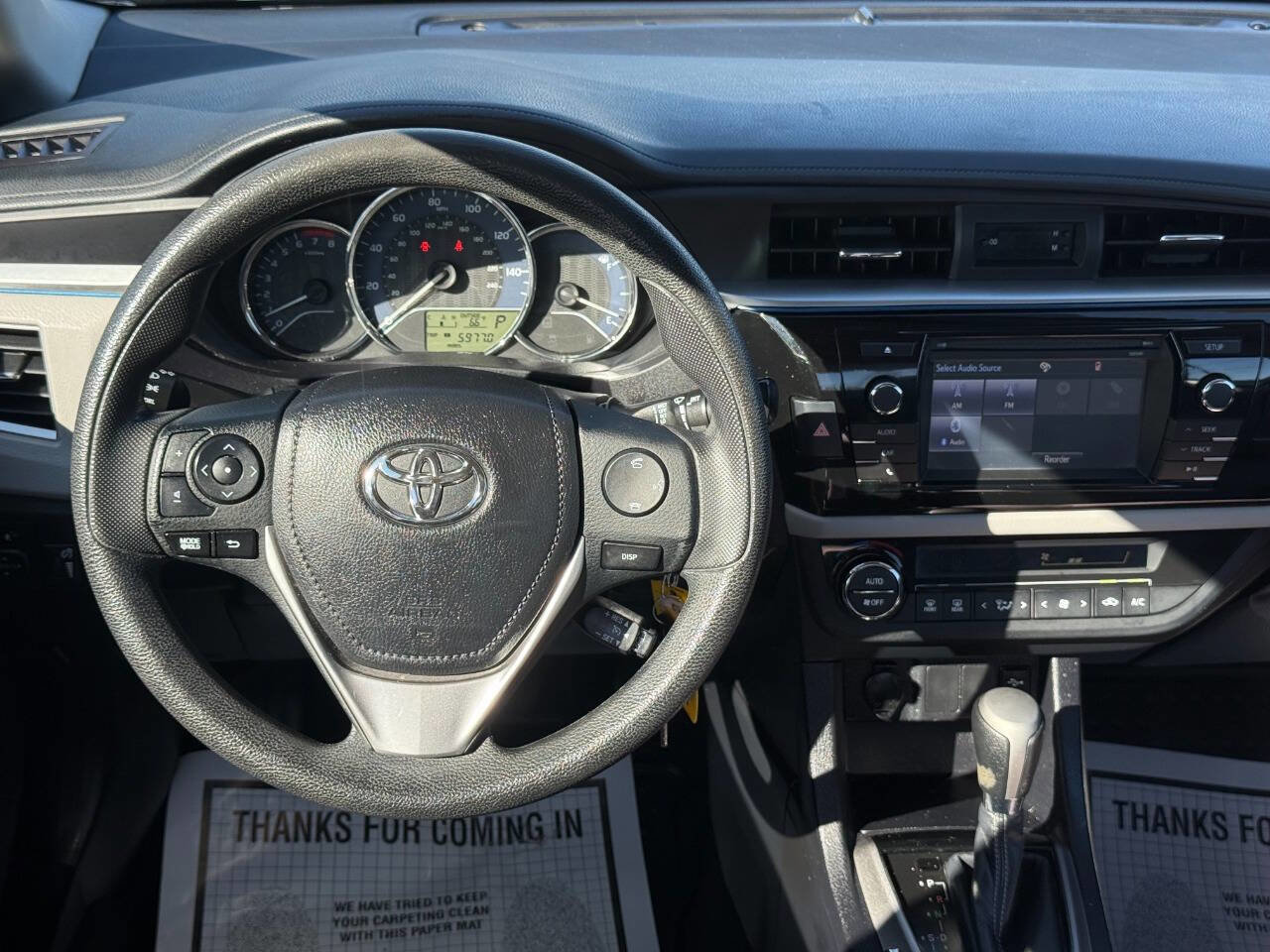 Used 2015 Toyota Corolla LE FWD image 12